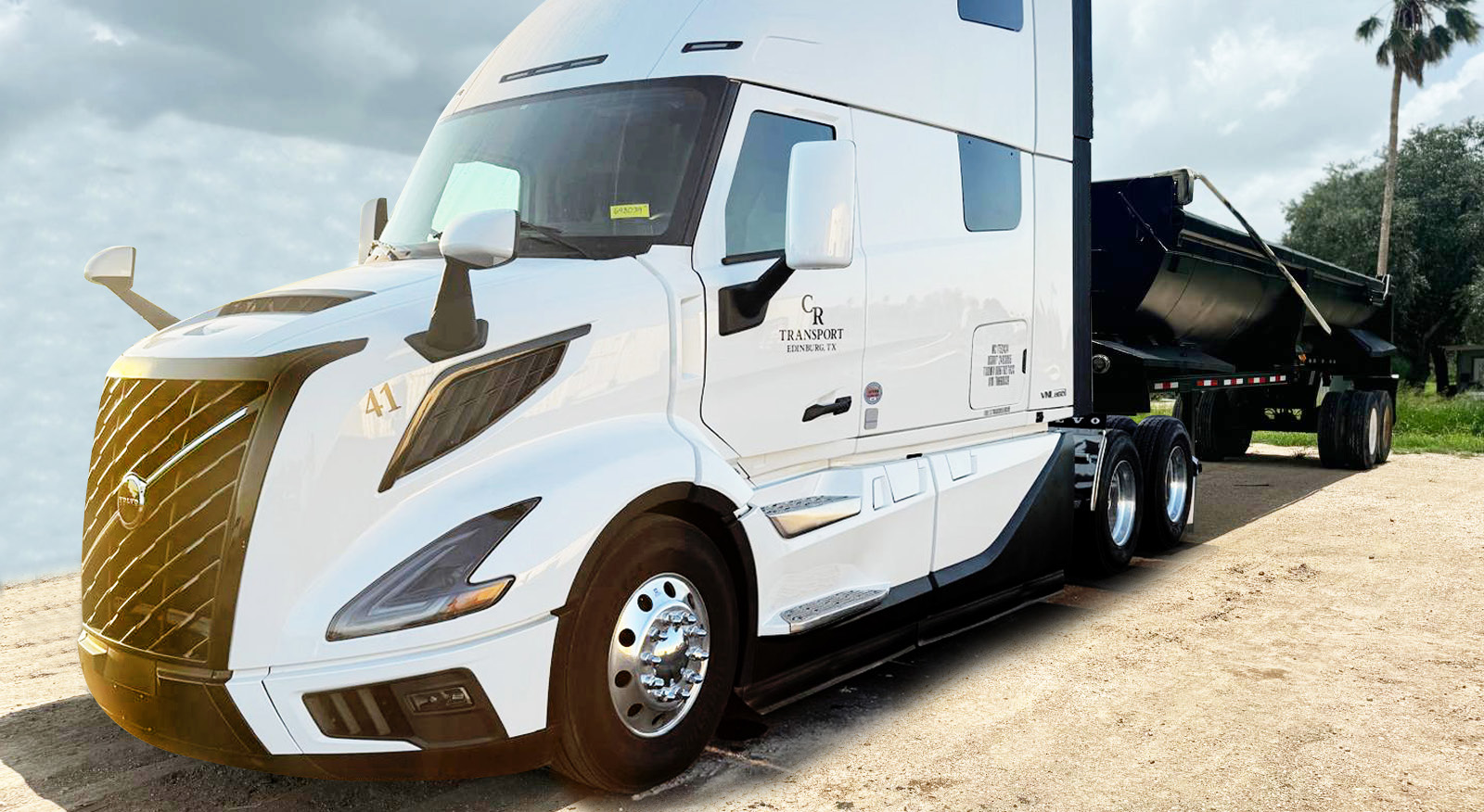 CR Transport professional trucking fleet in operation